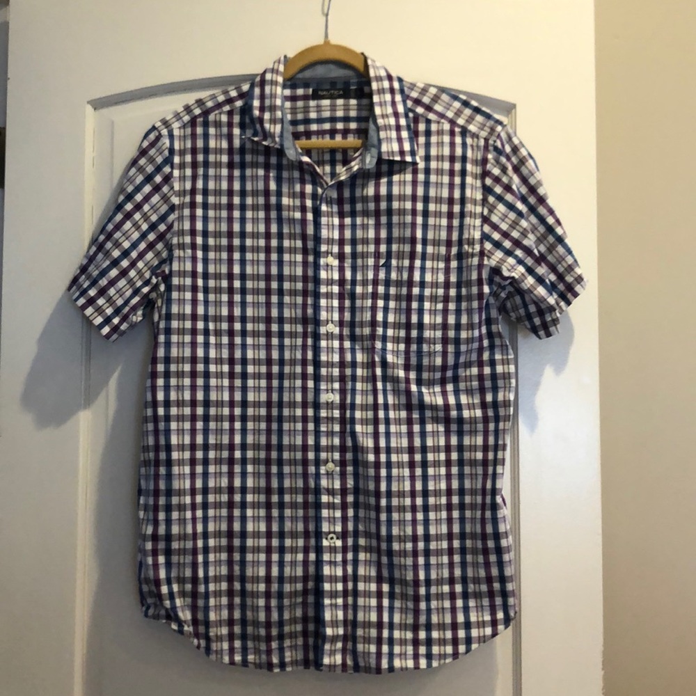 Nautica Men’s Short Sleeve Button Down Shirt